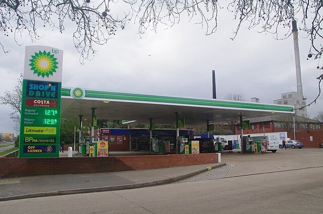 Former BP executive warns government must act now to prevent fuel chaos as Iran conflict threatens supplies