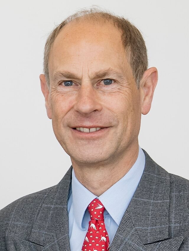 Prince Edward delivers ‘quiet word’ to Andrew over Easter accommodation dispute as exile continues