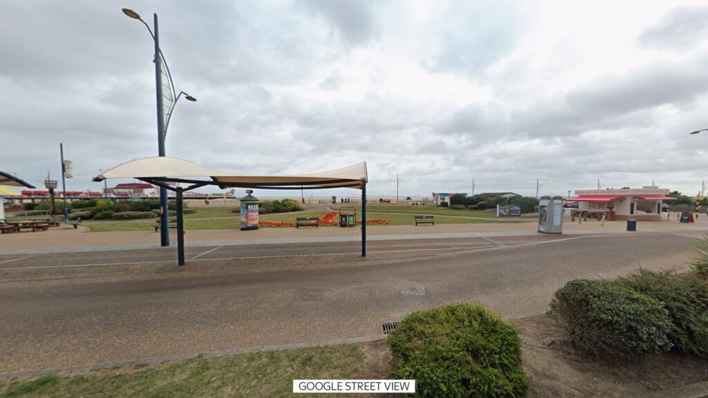 Police Hunt Second Suspect After Two Teenage Girls Raped In Great Yarmouth