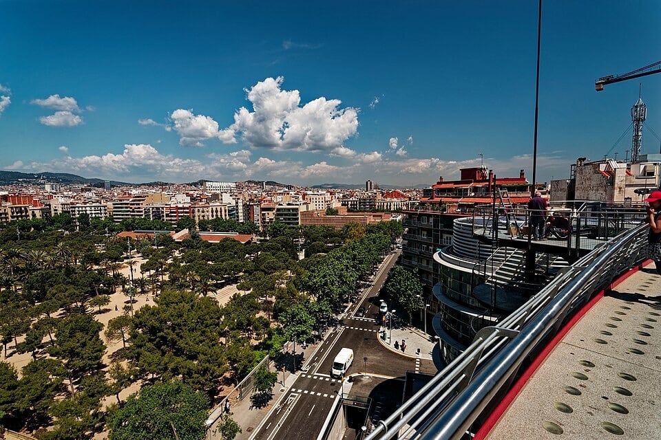 Boy, 6, Drowns in Barcelona Hotel Pool With No Lifeguard on Duty