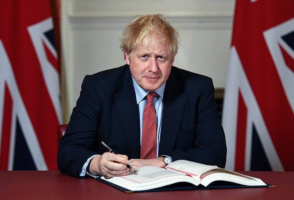 Boris Johnson ‘sickened’ as Donald Trump attacks Ukraine and Zelensky after Russian diesel deal